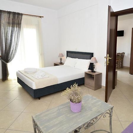 Inanthi Apartment Potos Ruang foto