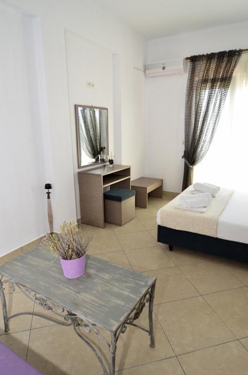 Inanthi Apartment Potos Bagian luar foto