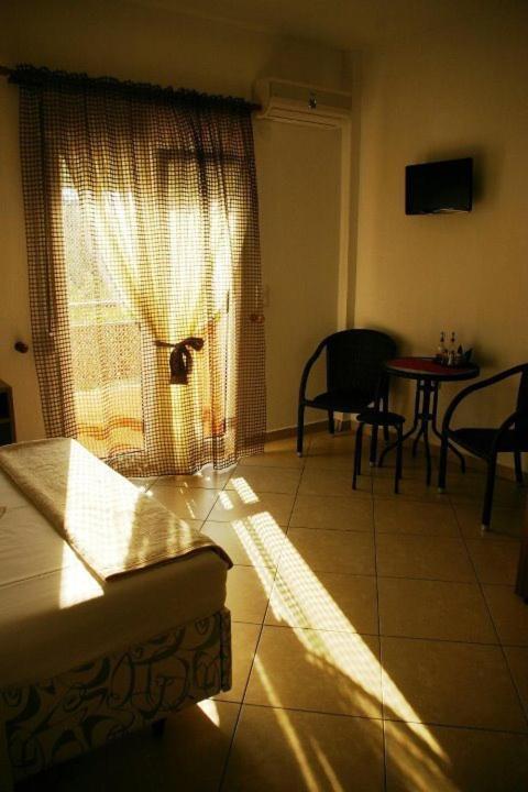 Inanthi Apartment Potos Ruang foto